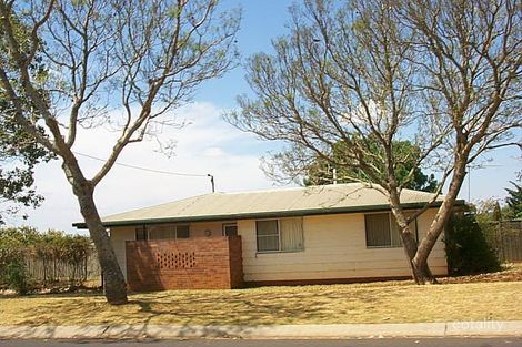 424 West St, Kearneys Spring, QLD 4350