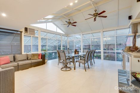 Property photo of 5 Showjump Crescent Endeavour Hills VIC 3802