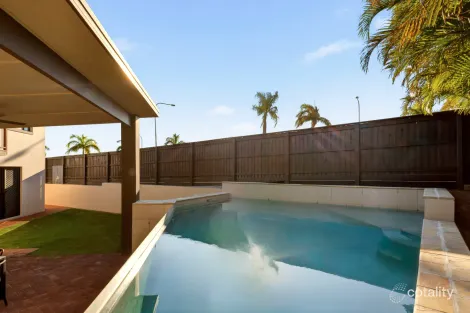 Property photo of 29 Aurora Place Newport QLD 4020