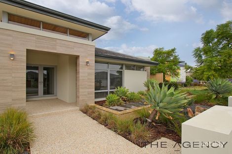 Property photo of 8 Ruskin Way Southern River WA 6110
