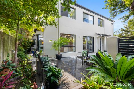 1/73 Pohlman St, Southport, QLD 4215