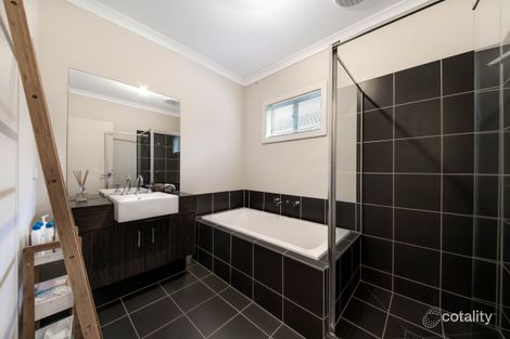 Property photo of 24 Charlock Drive Cranbourne North VIC 3977
