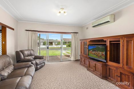 Property photo of 56 Robin Crescent Woy Woy NSW 2256