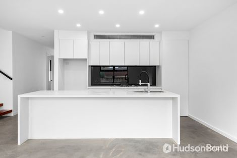 Property photo of 2/2 Carrathool Street Bulleen VIC 3105