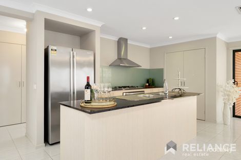 Property photo of 6 Dianella Street Point Cook VIC 3030