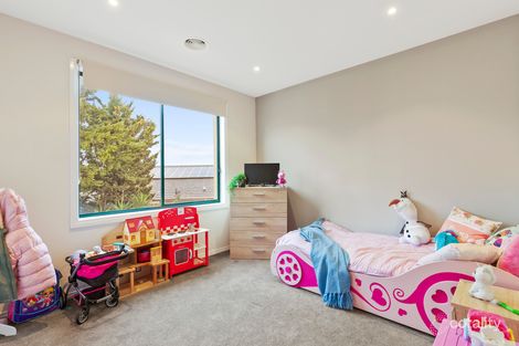 Property photo of 3 Austral Court Hillside VIC 3037