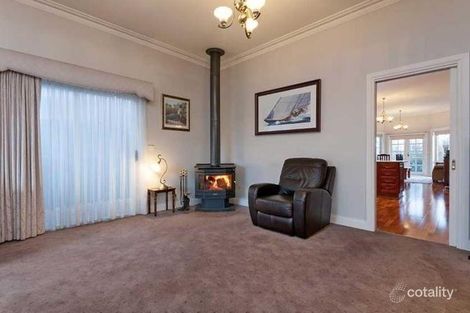 Property photo of 39 Domain Way Taylors Hill VIC 3037