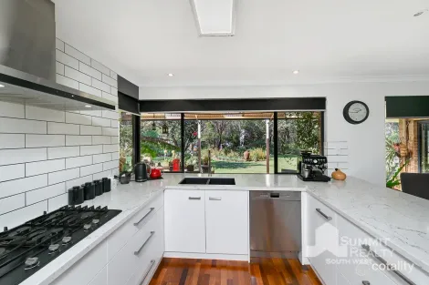 Property photo of 10 Stanton Way Leschenault WA 6233