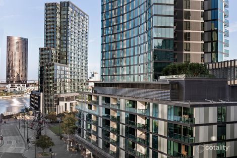 Property photo of 702E/888 Collins Street Docklands VIC 3008