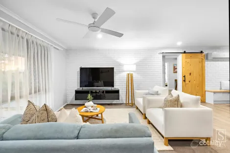 Property photo of 14 Aneto Street Riverhills QLD 4074