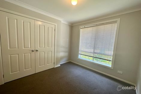 Property photo of 1/8 McCubbin Close Metford NSW 2323