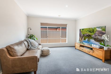 Property photo of 5 Cobb Court Kangaroo Flat VIC 3555