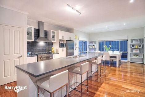 Property photo of 3 Renfrey Place Craigieburn VIC 3064