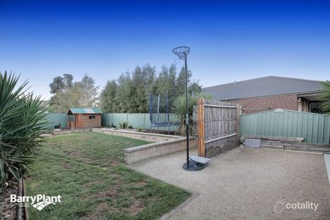 Property photo of 3 Renfrey Place Craigieburn VIC 3064