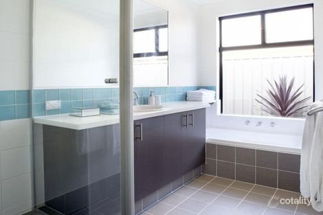Property photo of 34 Boodjera Bend Forrestfield WA 6058