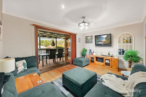 Property photo of 33 Kanangra Crescent Ruse NSW 2560