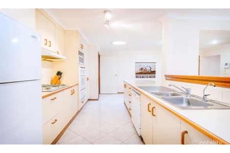 Property photo of 422 Tumgarra Place Lavington NSW 2641