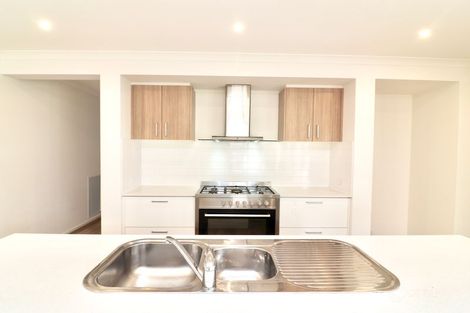 Property photo of 11 Clydevale Avenue Clyde North VIC 3978