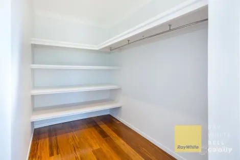 Property photo of 9 Essendon Close Arundel QLD 4214