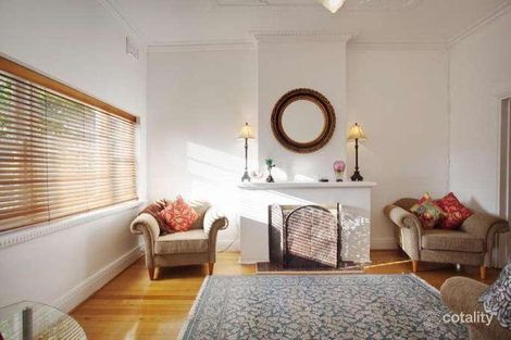 Property photo of 19 Moira Avenue Carnegie VIC 3163