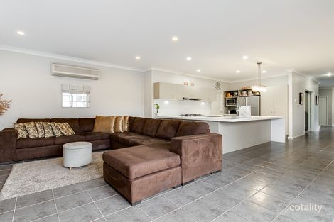 Property photo of 2 Wattletree Court Burnside Heights VIC 3023