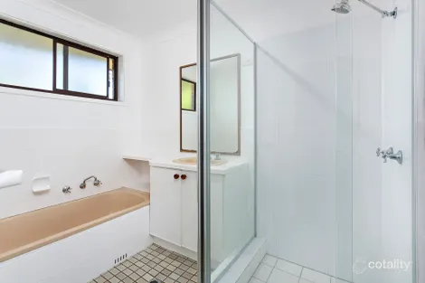 Property photo of 56 Alexander Avenue Kiama Downs NSW 2533