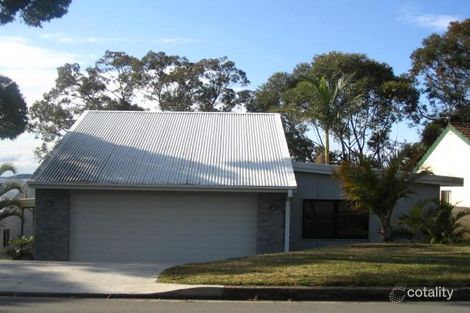 81 Andrew Rd, Valentine, NSW 2280