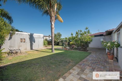 Property photo of 32 Lingfield Way Morley WA 6062