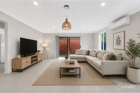 Property photo of 2 Phillip Drive Wyndham Vale VIC 3024