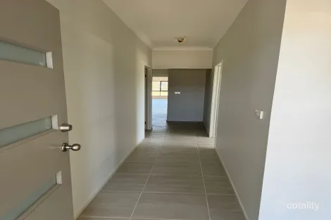 Property photo of 2 Loane Circuit Farley NSW 2320