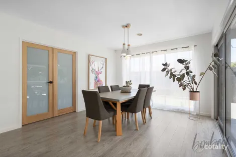 Property photo of 4 Grace Court Beveridge VIC 3753