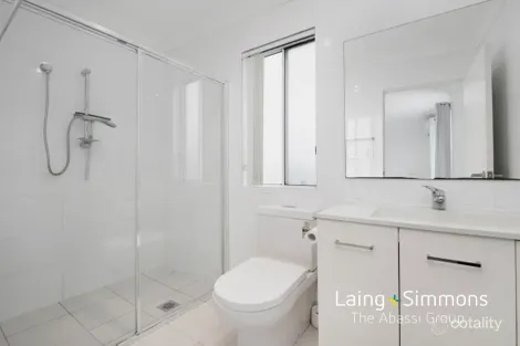 Property photo of 34/34A Strauss Road St Clair NSW 2759