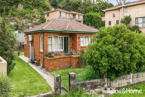 Property photo of 4 Macquarie Road Earlwood NSW 2206