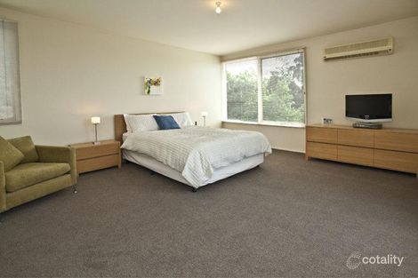 Property photo of 13 Strathconnan Place Wheelers Hill VIC 3150
