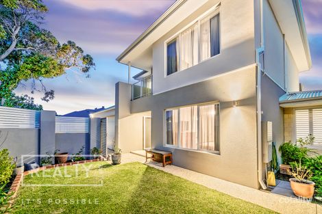 Property photo of 25 Gladman Way Karrinyup WA 6018