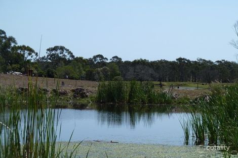 148 Taylor Lane, Machine Creek, QLD 4695