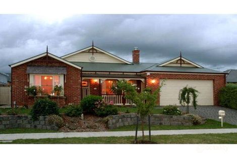 Property photo of 38 Fairholme Boulevard Berwick VIC 3806