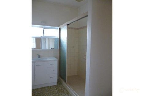 Property photo of 2/2 Academy Avenue Reservoir VIC 3073