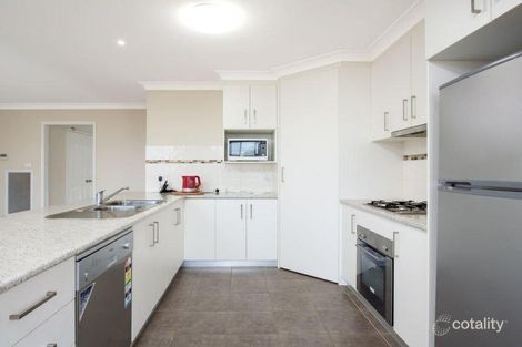 Property photo of 1/22 Warambee Street Glenfield Park NSW 2650