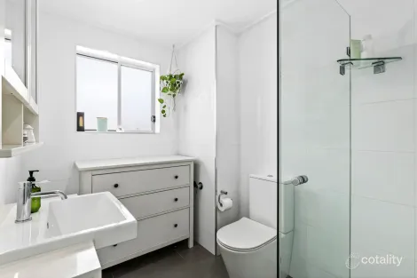 Property photo of 7/20 Pacific Parade Dee Why NSW 2099