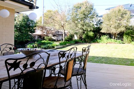 Property photo of 96 Hopetoun Circuit Yarralumla ACT 2600