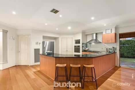 Property photo of 7 Donna Close Dingley Village VIC 3172