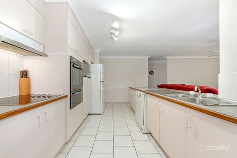 Property photo of 221 Mildura Drive Helensvale QLD 4212