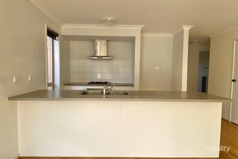 Property photo of 40 Firecrest Road Manor Lakes VIC 3024