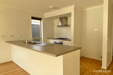 Property photo of 40 Firecrest Road Manor Lakes VIC 3024