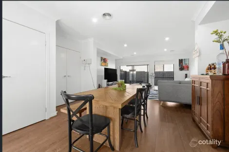 Property photo of 67 Regatta Drive Craigieburn VIC 3064