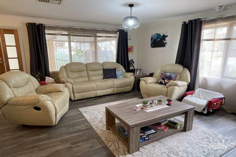Property photo of 52 Jasmin Crescent Lake Albert NSW 2650