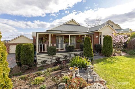 Property photo of 11 Semillon Court Yarra Glen VIC 3775