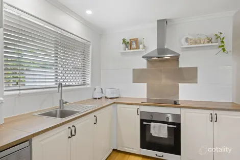 Property photo of 2 Carol Street Redland Bay QLD 4165