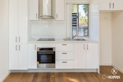 17 Emerald Dr, Regents Park, QLD 4118